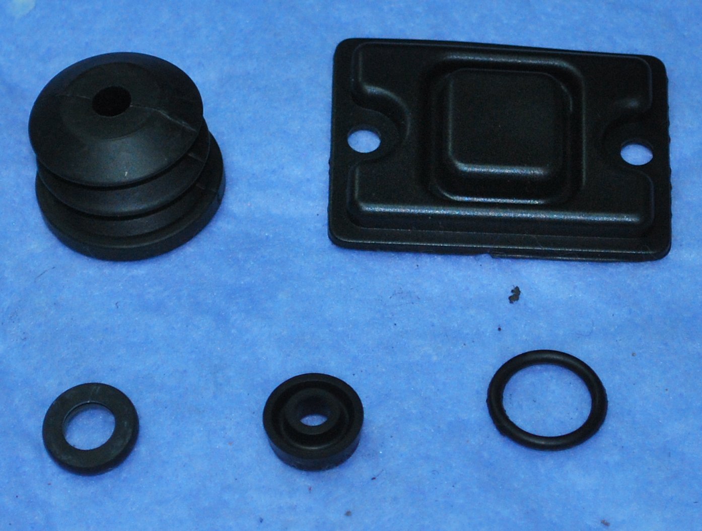 Vespa PX 125 E Restoration Vespa PX 125 front disc brake master