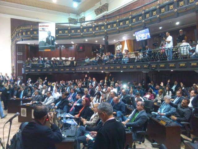 AN aprueba enjuiciamiento contra el presidente Nicolás Maduro con 105 votos a favor AN aprueba enjuiciamiento contra el presidente Nicolás Maduro con 105 votos a favor