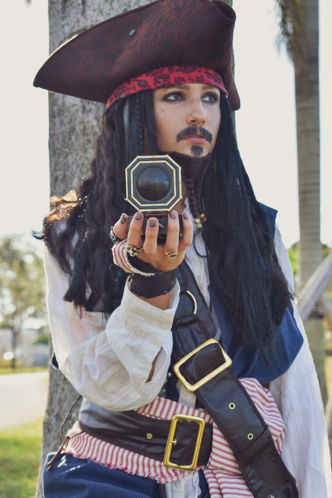 map vervolgens openbaring How to Create the Perfect Captain Jack Sparrow Costume