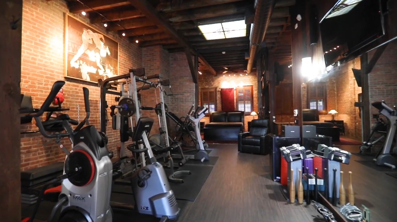 Interior Design Tour vs. Amazing Jersey City Home Loft Redone to the Highest Quality