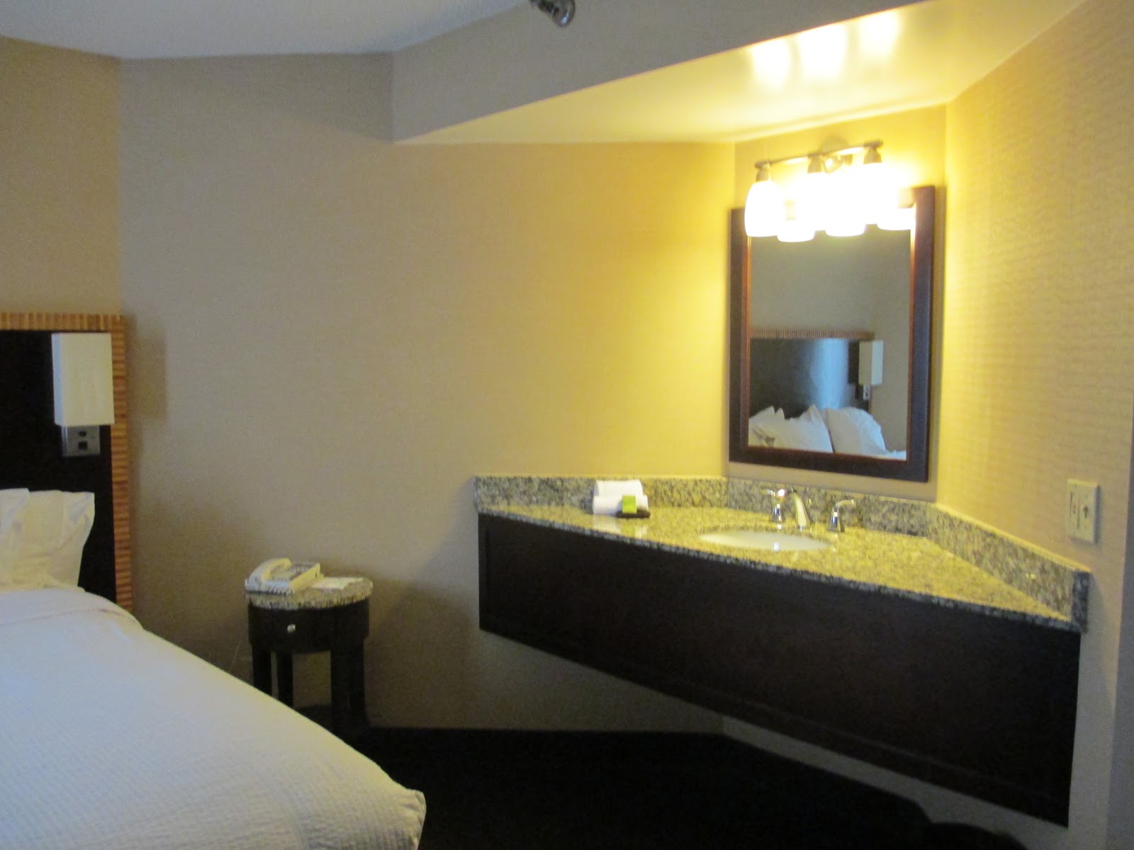 Travel Reviews & Information Birmingham, Alabama / Embassy Suites