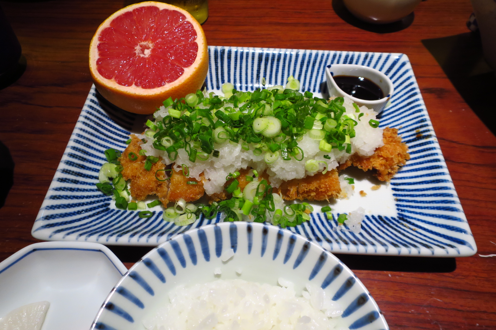 anzu_tonkatsu%2Bwith%2Bgrapefruit.JPG