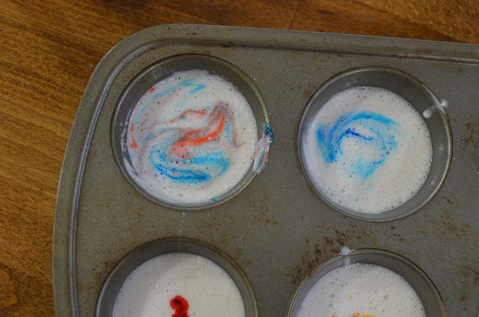 How to Make Bath Paint Made With Soap Sisters, What!