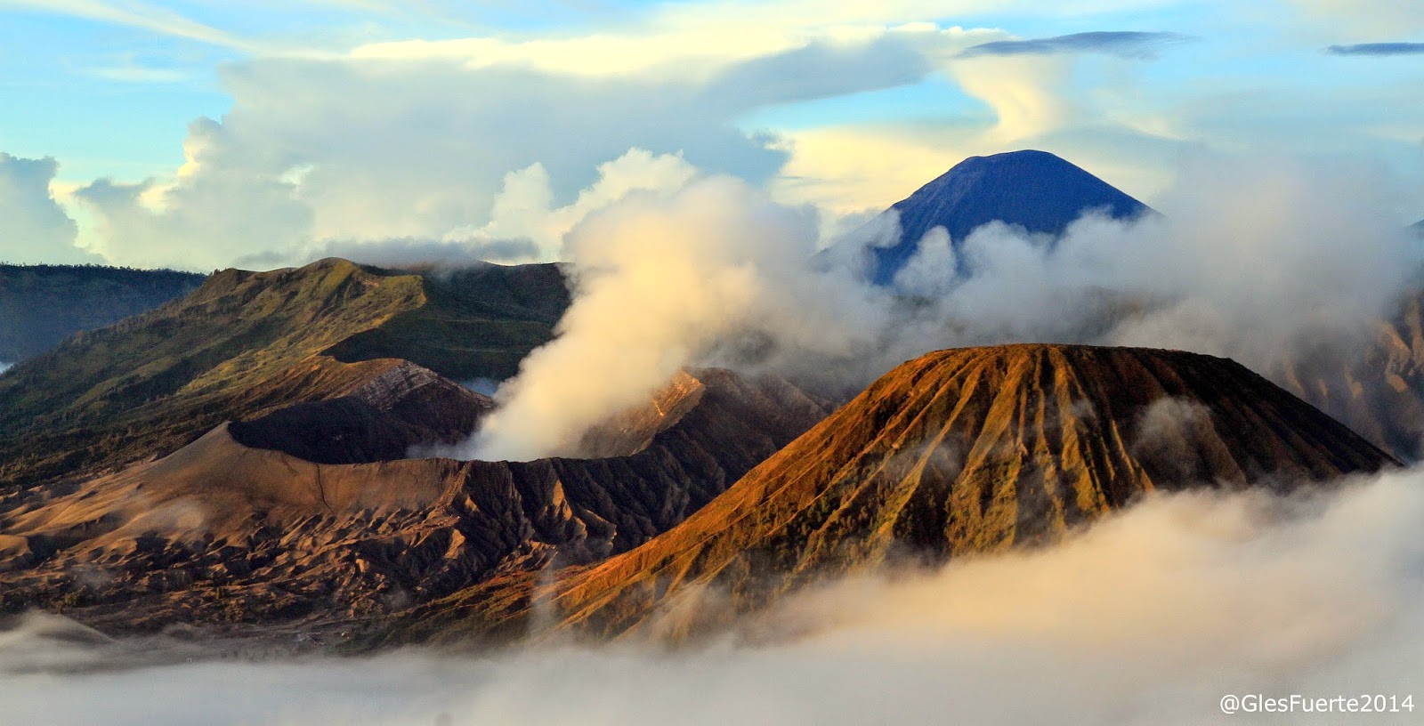 Explore.Dream.Discover: Trekking Gunung Bromo and Gunung Ijen, East