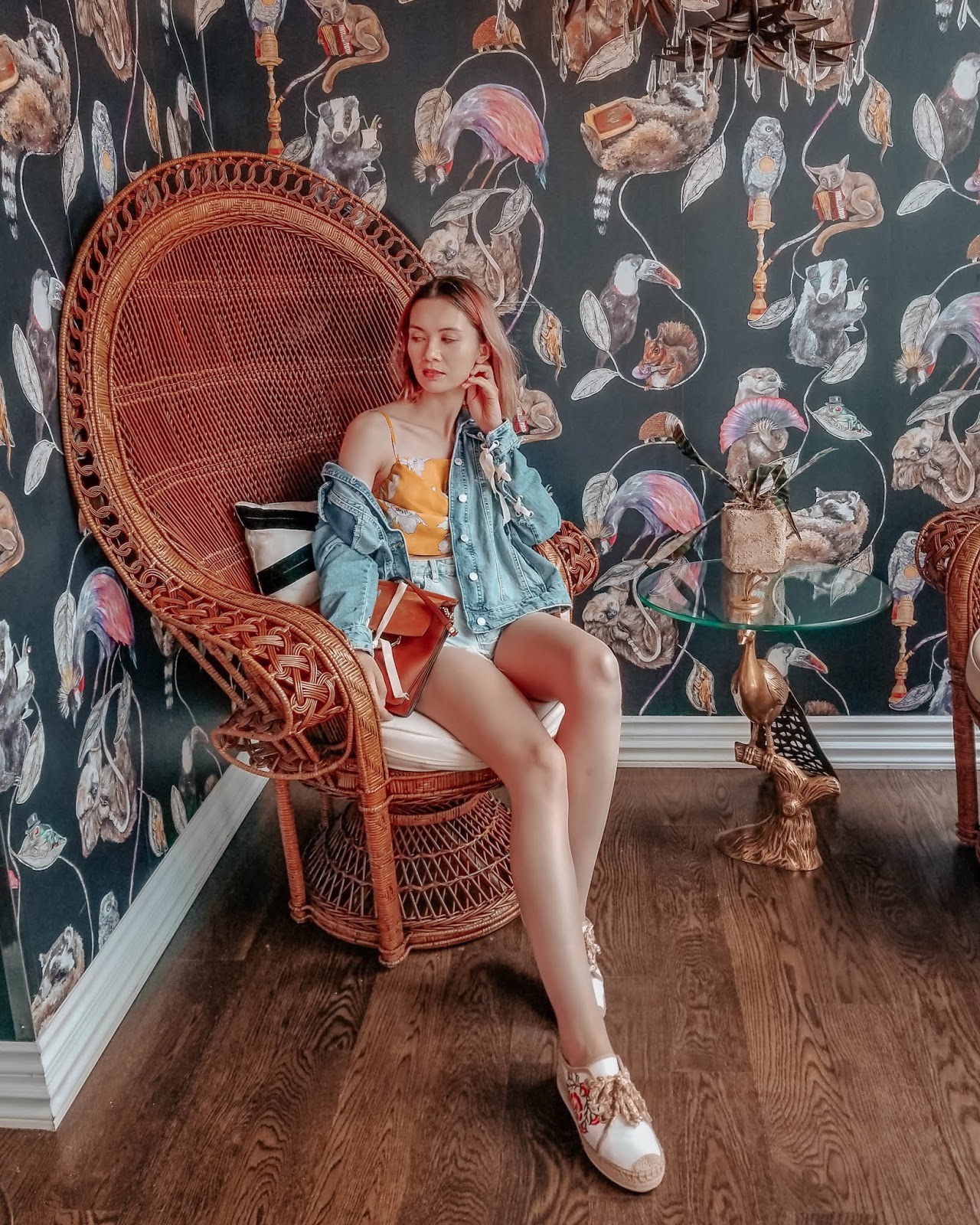 Lady Yum Seattle seattle, pike place, travel guide, things to do, travel blogger, travel girl, fashion blogger, mermaid top, club monaco, chloe faye, chriselle x joa, cafe, macarons