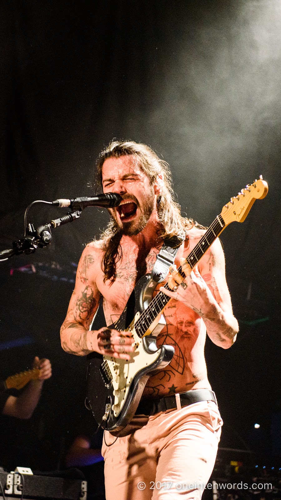 one in ten words: Biffy Clyro at The Phoenix Concert Theatre - Concert - Biffy Clyro