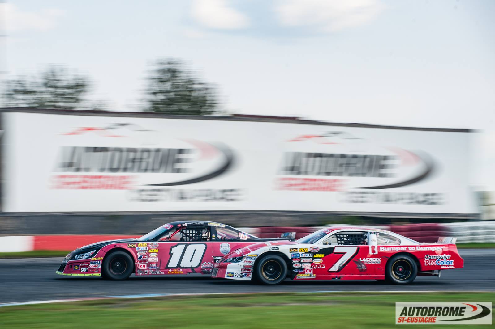 Oval Racing Stock car style in Québec, Ontario and New England States