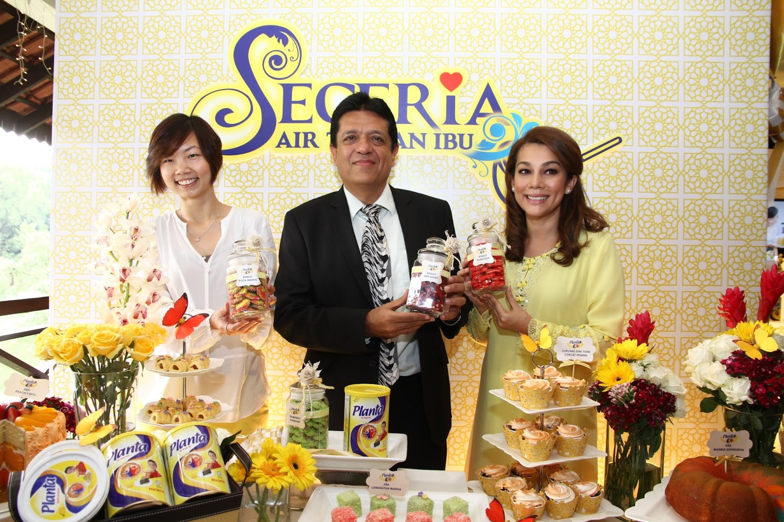 PLANTA SASAR DERMA 50,000 BISKUT KEPADA ANAK2 YATIM - KAK FAS ONLINE