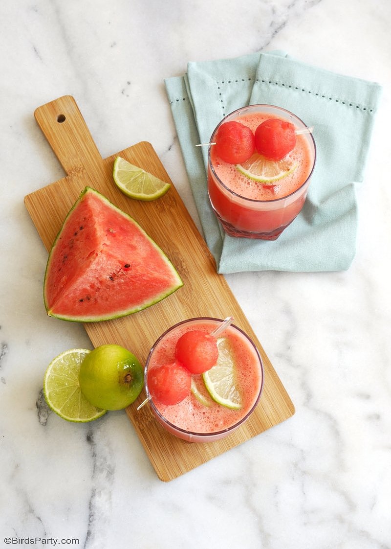 Watermelon Daiquiri Cocktail Recipe - a delicious, refreshing and super easy to make drink for any summer party or the 4th of July! by BirdsParty.com @birdsparty #4thjuly #drinks #cocktails #summerdrinks #watremelon #watermelonrecipe #recipe