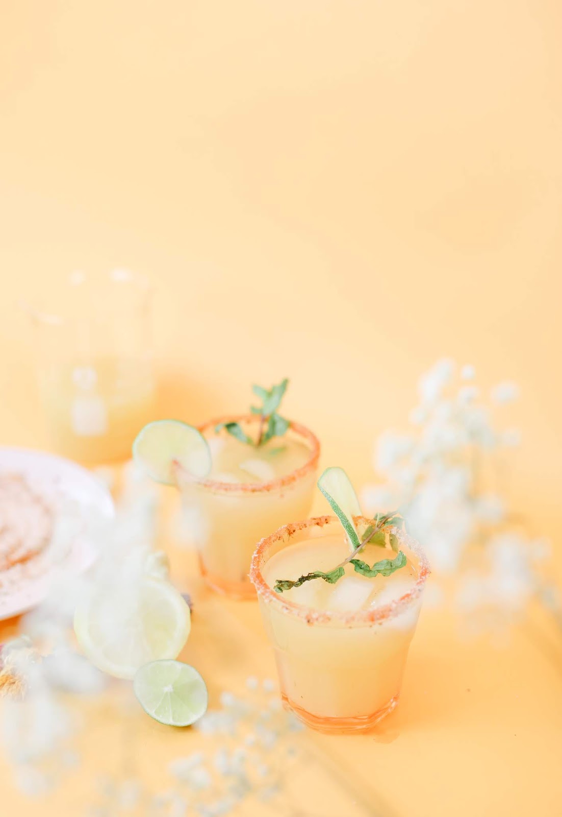 Tiny Drinks: Pineapple Mint Margaritas!