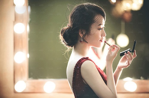 cai ket dang cho nguoi chong theo nhan tinh che vo xau xi Cái kết đắng cho người chồng theo nhân tình, chê vợ xấu xí