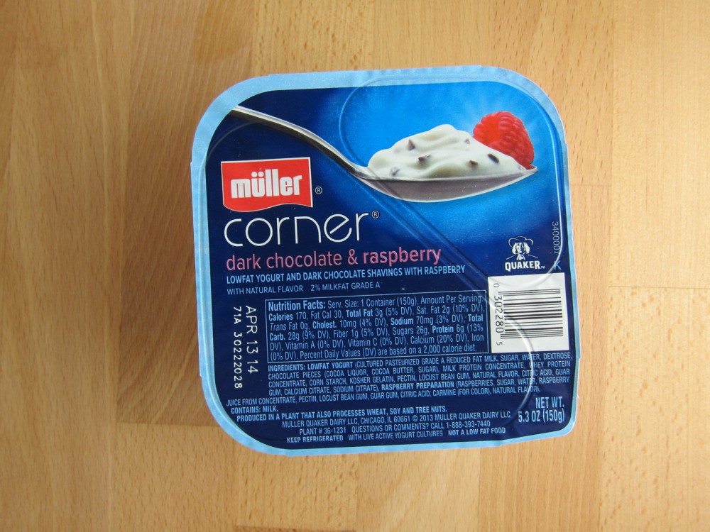 Review Muller Dark Chocolate and Raspberry Corner Yogurt