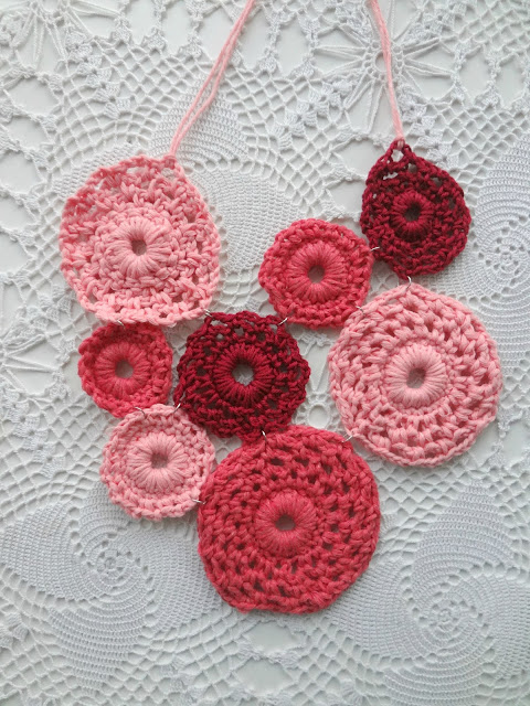 Crochet Button Necklace Tutorial