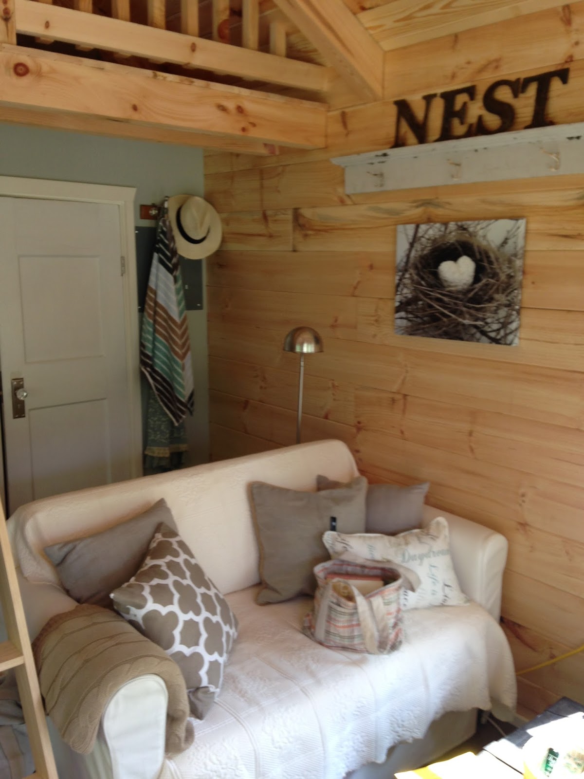 AmishMade Tiny House in Michigan [ TINY HOUSE TOWN ]