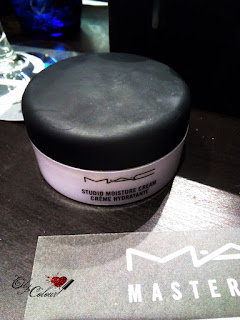 crema-hidratante-mac-studio-moisture