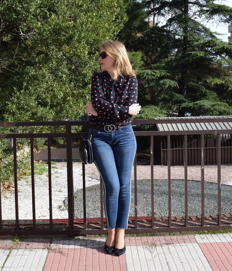 De_lunares_y_vaqueros