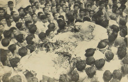 Rabindranath Tagore Funeral | Indian Author & Poet Rabindranath Tagore Rare Photos | Rare & Old Vintage Photos
