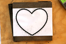 DIY Heart String Nail Art Tutorial - How to Make String Art on Recycled Pallet Wood Boards - Free Heart Template