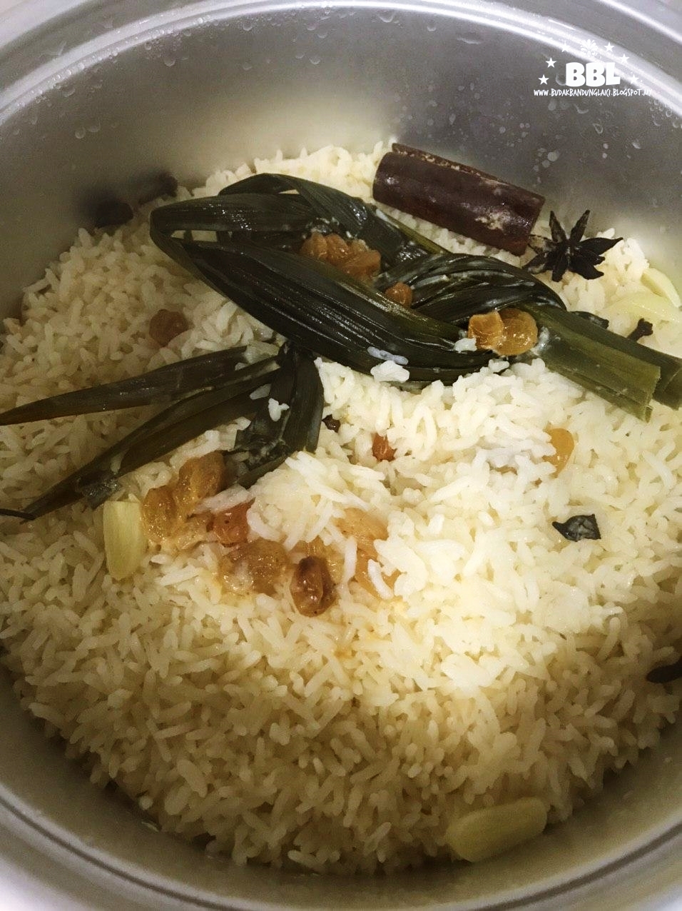 Resepi & Cara Masak Nasi Minyak Guna Beras Biasa. Mudah Resepi & Cara Masak Nasi Minyak Guna Beras Biasa. Mudah
