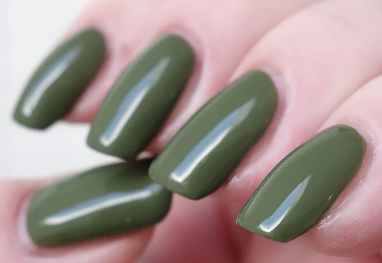 Lacquer Slacker Liz OPI Olive for Green
