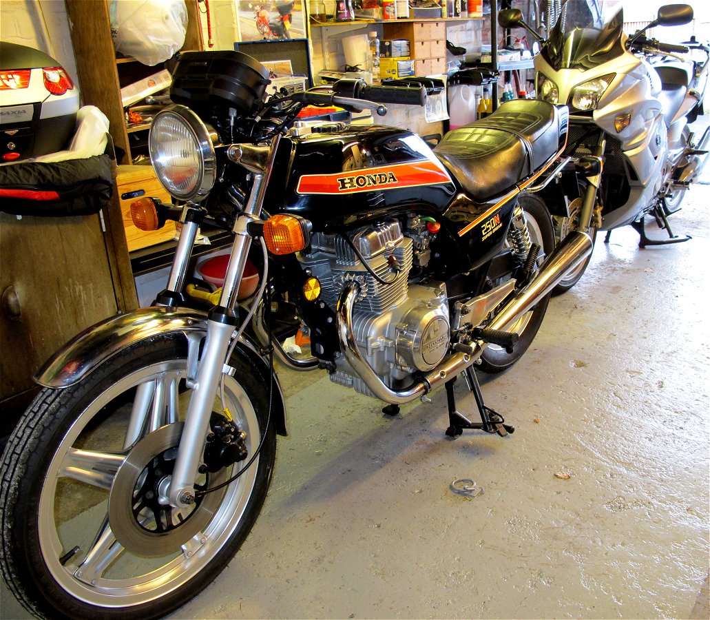 honda cb250n