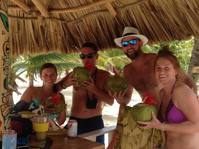 Remax Vip Belize: Actual guests at CBC from last week, having a beach day