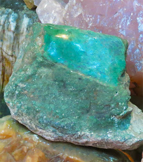 rough green jade stone rough green jade stone
