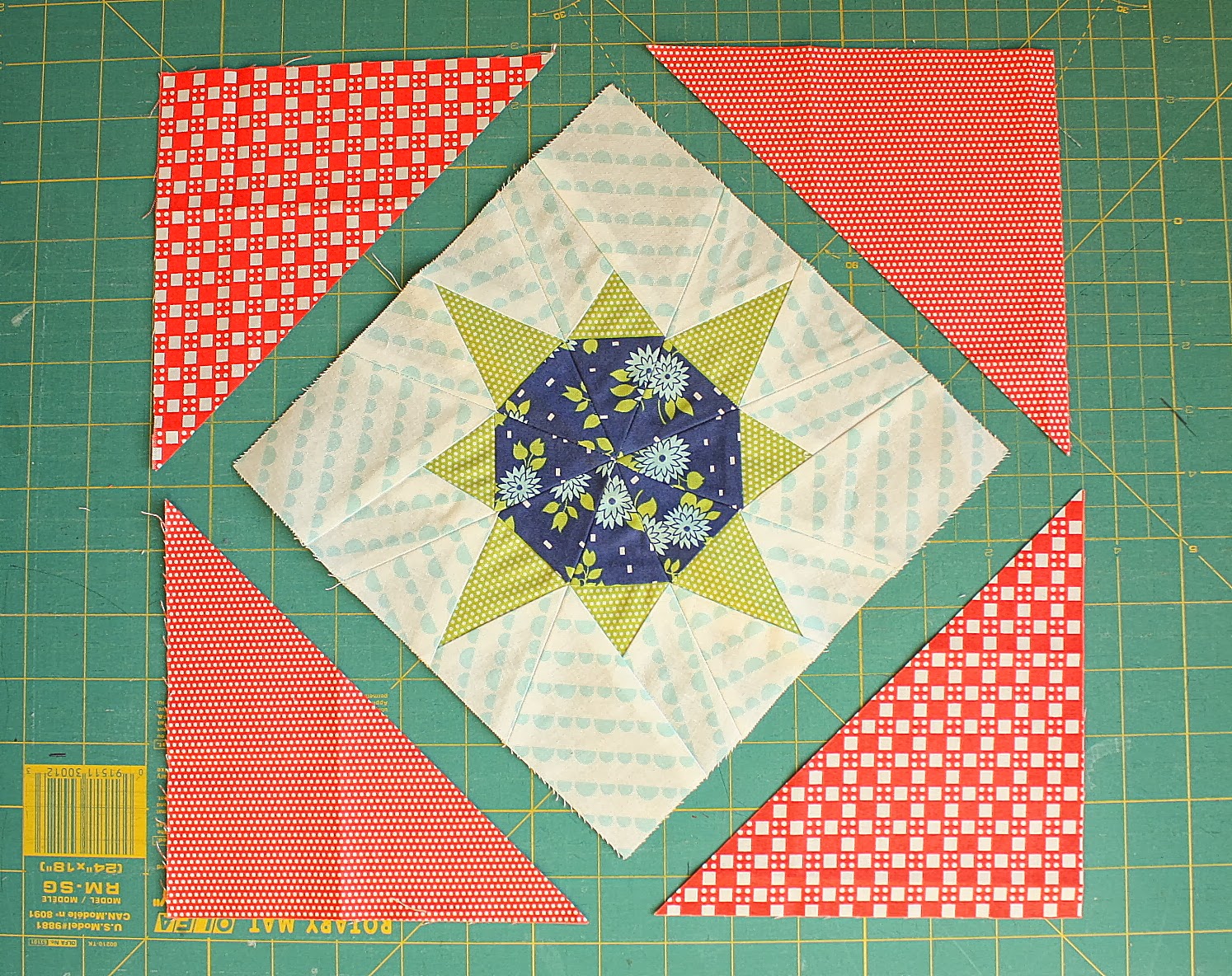 Virtual Quilting Bee - Square in a Square tutorial - Diary of a Quilter ...
