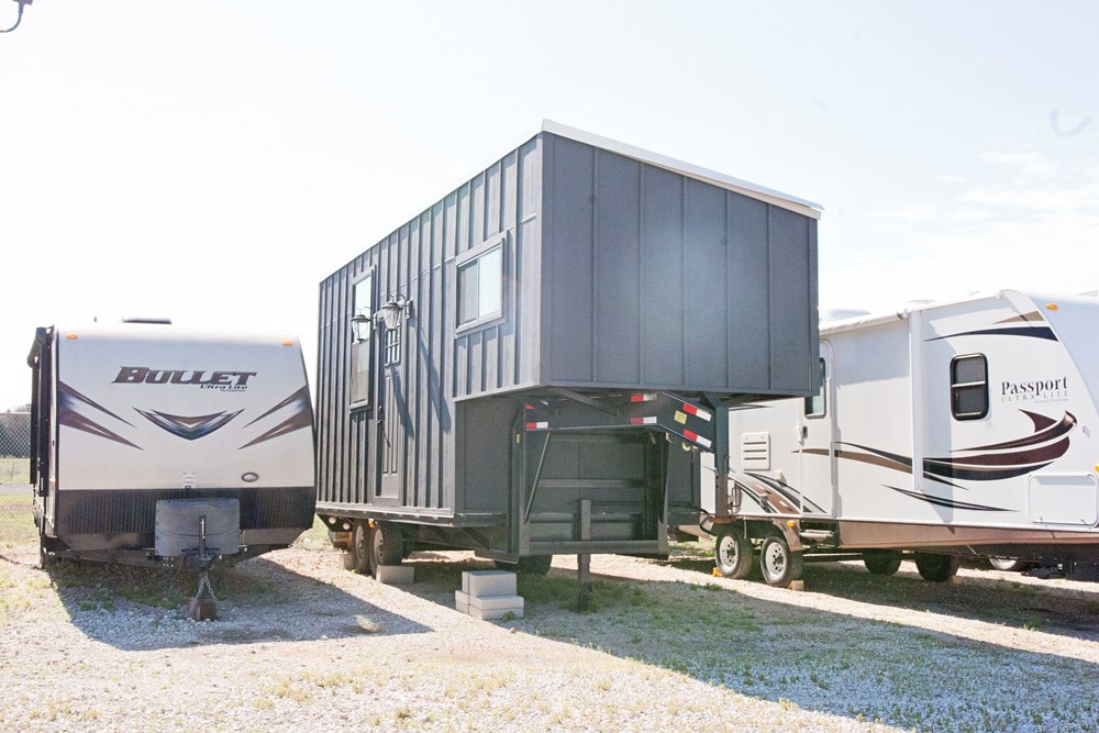 автодом pan american airstream. американский трейлер дом. американский дом на колесах. американский трейлер. автодом camper 1990.