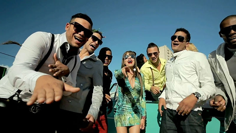 Maykel Blanco y su Salsa Mayor - ¨El Songo De Todos¨ - Videoclip. Portal Del Vídeo Clip Cubano - 03 Maykel Blanco y su Salsa Mayor - ¨El Songo De Todos¨ - Videoclip. Portal Del Vídeo Clip Cubano - 03