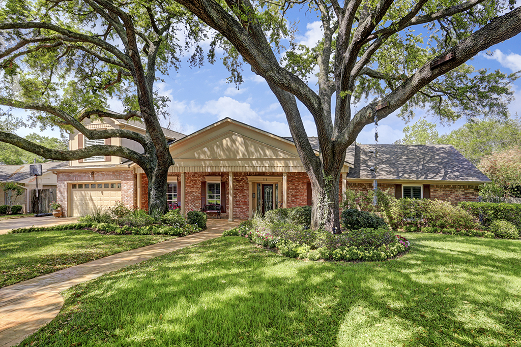 Estates News 518 Lombardy Drive