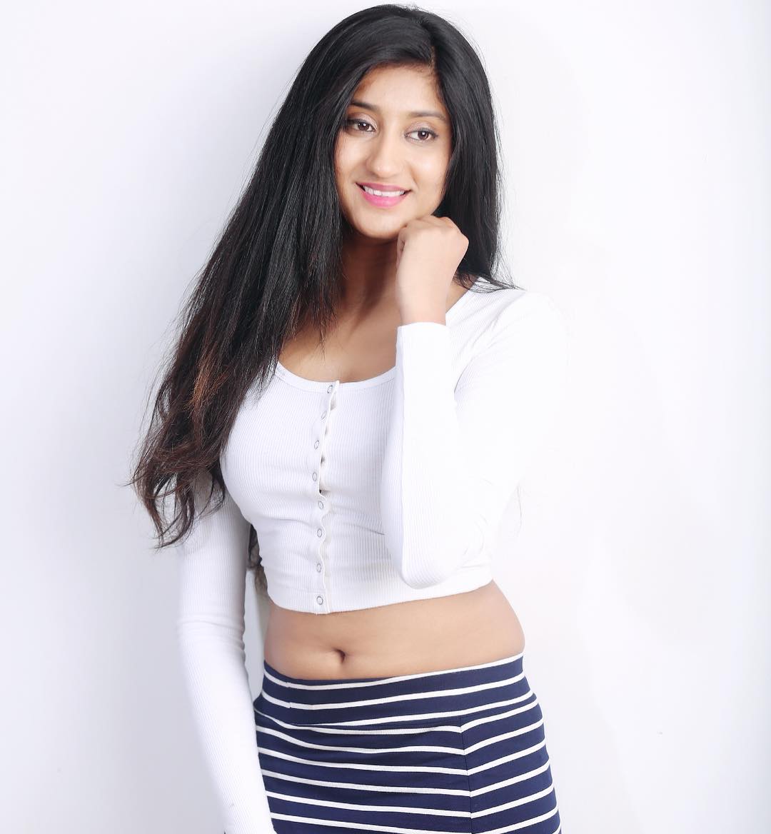 sravani navel photos sravani navel photos