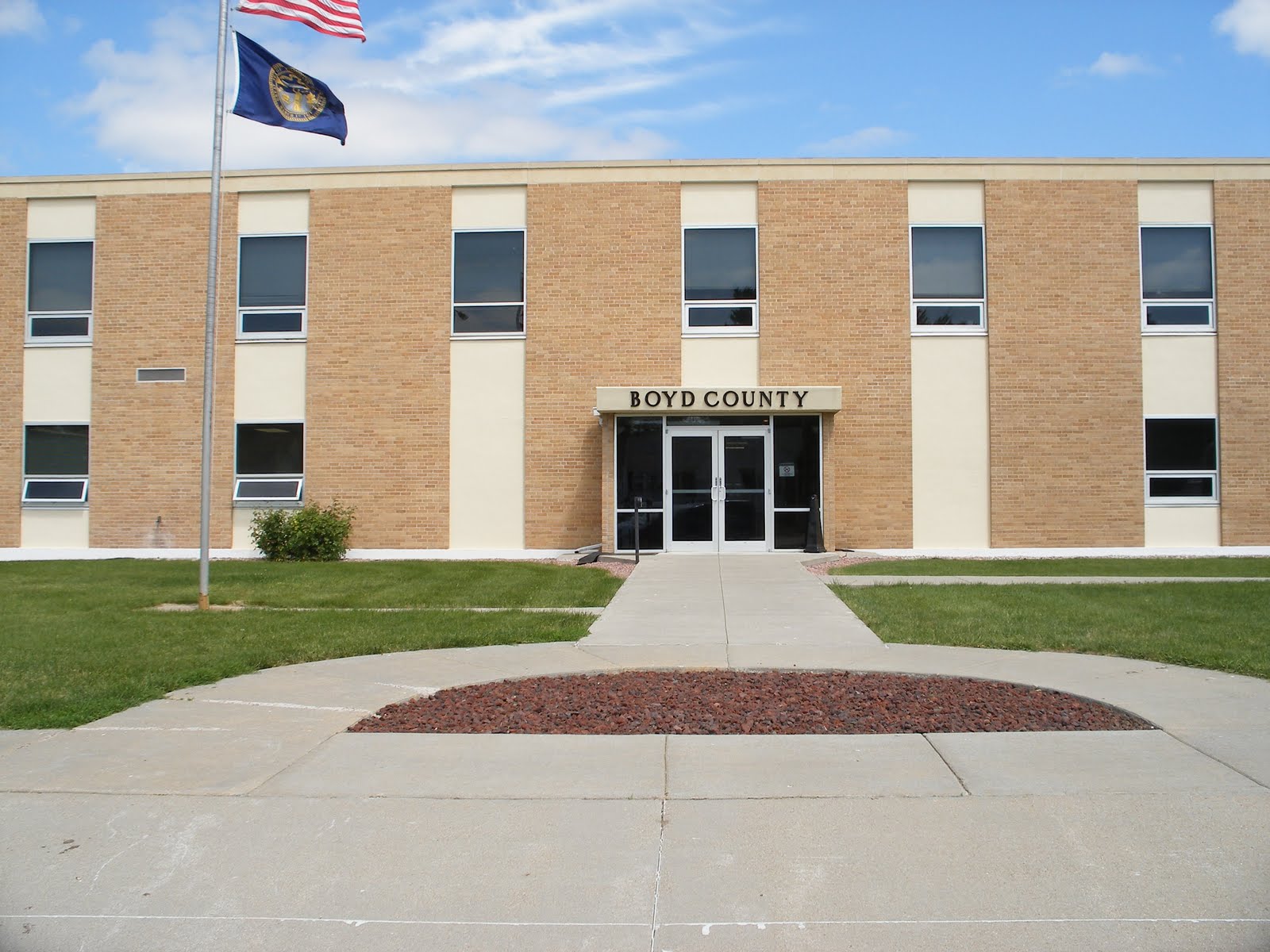 Mike's Ride for MakeAWish Foundation of Nebraska County Histories/Courthouse Pictures