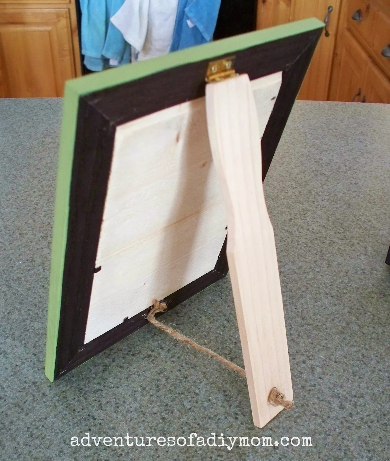 How to Make a beadboard picture Frame