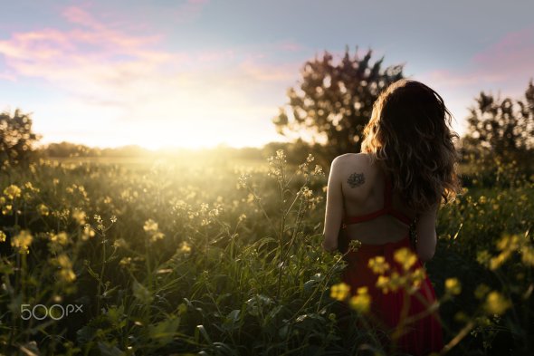 As belas modelos clicadas na hora mágica na fotografia de Nicola Davide Furnari Nicola Davide Furnari 500px arte fotografia mulheres modelos luz natural beleza fashion hora mágica por do sol