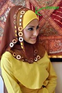 style hijab untuk wajah persegi panjang