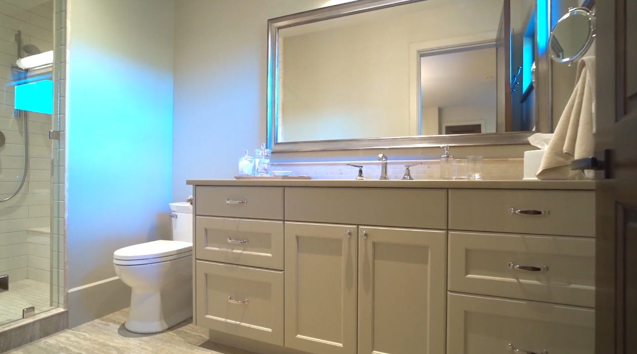 41 Photos vs. 8200 Kalavista Dr, Coldstream, Canada Kalamalka Lake Mansion Interior Design Tour