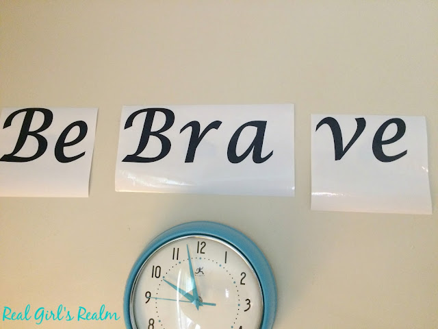 Make a removeable wall decal with your Cricut machine