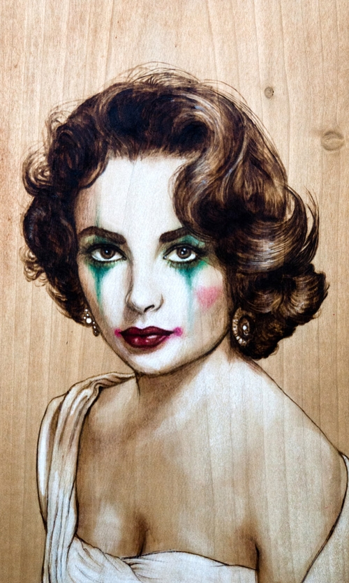 07-Elizabeth-Taylor-Fay-Helfer-Pyrography-Game-of-Thrones-and-other-Paintings-www-designstack-co