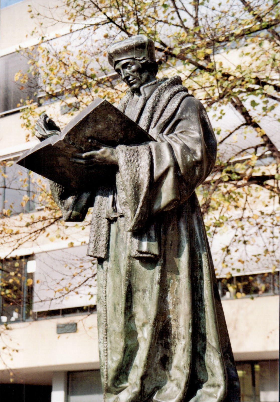 Nicht-von-dieser-Welt: Erasmus von Rotterdam