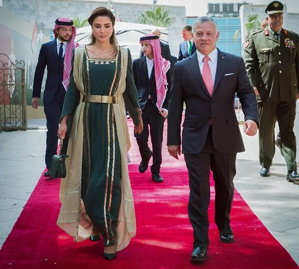 Queen Rania carried Chloé Nile bracelet bag. Queenrania wearing Tiigan fine jewelry earring. Princess Salma
