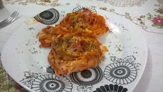 Foto do macarrão Ninho pronto para consumo no prato Foto do macarrão Ninho pronto para consumo no prato