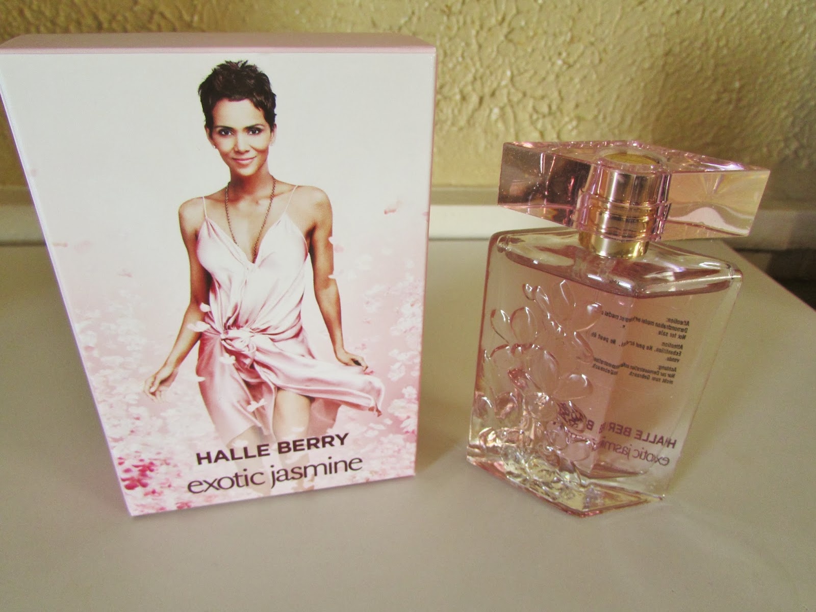 halle berry jasmine perfume