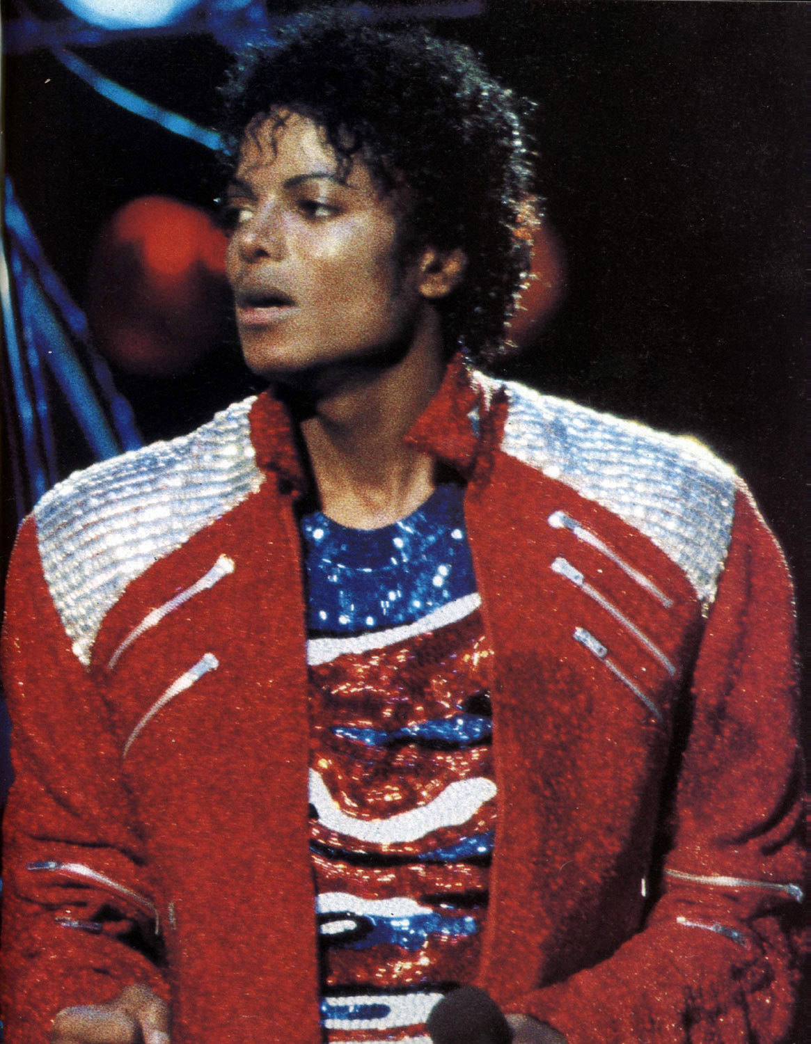 The glove of Michael Jackson in Moonwalker (Retrospective)