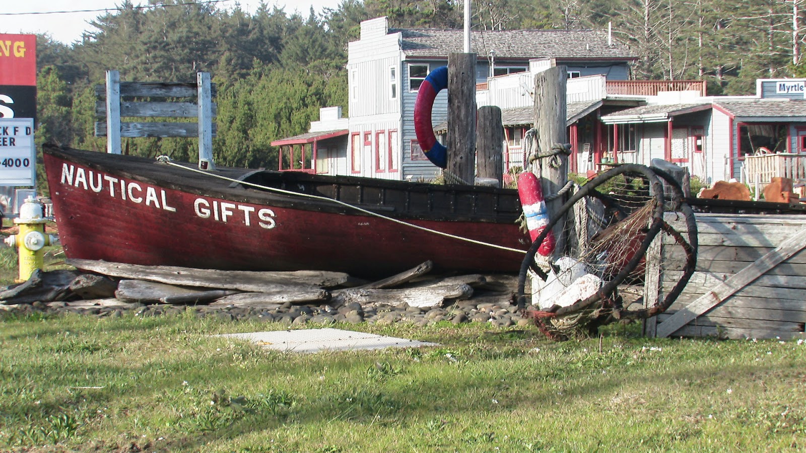 Woodcraft Seal Rock, Oregon's Coast "Artisan Row" Medeums including
