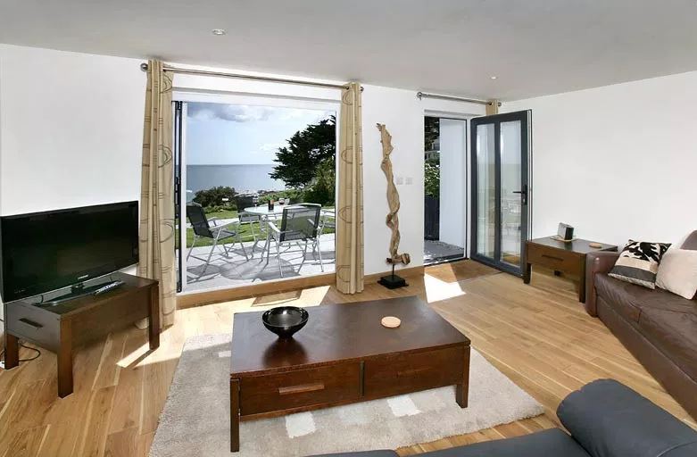 The Holiday Cottages Mount Brioni Apartments, Seaton, Looe, Cornwall