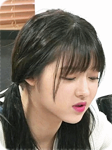 연기하는 유아.gif | 인스티즈