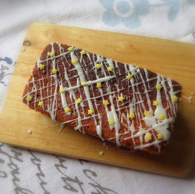 Lemon Curd Drizzle Cake