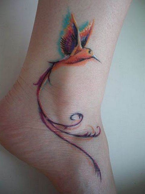 Mini tatuagens femininas para os tornozelos Mini tatuagens femininas para os tornozelos