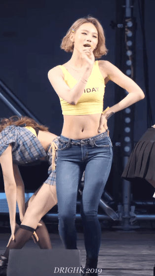홀리데이 새벽 21gif